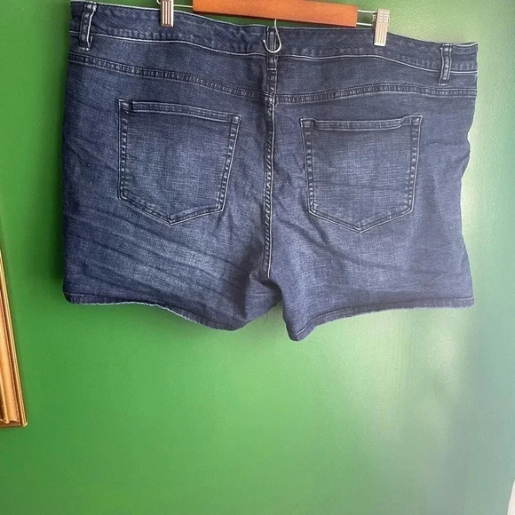CLEARANCE! Venezia Lane Bryant Denim Blue Jean Shorts Plus Size 24 GUC! - Picture 6 of 6